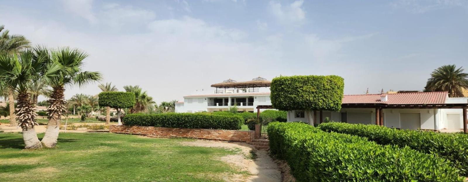 Luxury In Jaz Little Venice Elsokhna Golf With Private Garden & Pool View - Families Only *